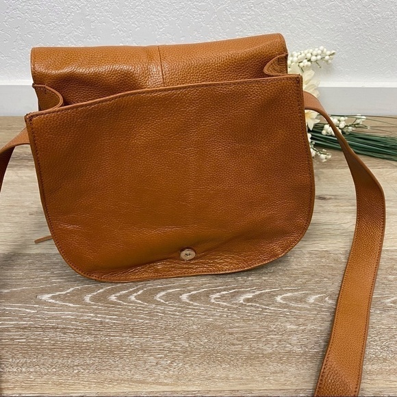 Violetta Saddle Crossbody Mustard Yellow Pebbled Leather Bag - Picture 14 of 16